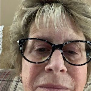 Meet your Posher, Brenda